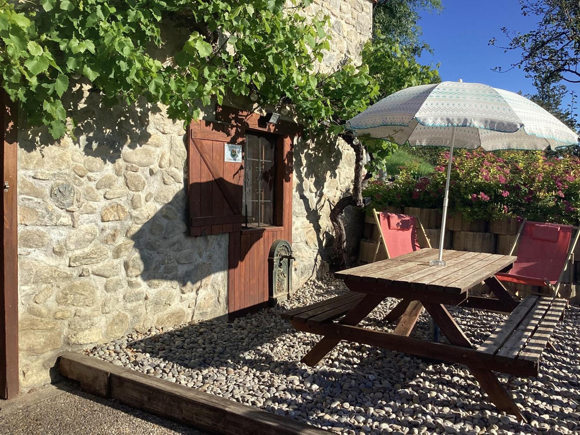 Gite Le Tilleul 1* Fouillouse Bagian luar foto